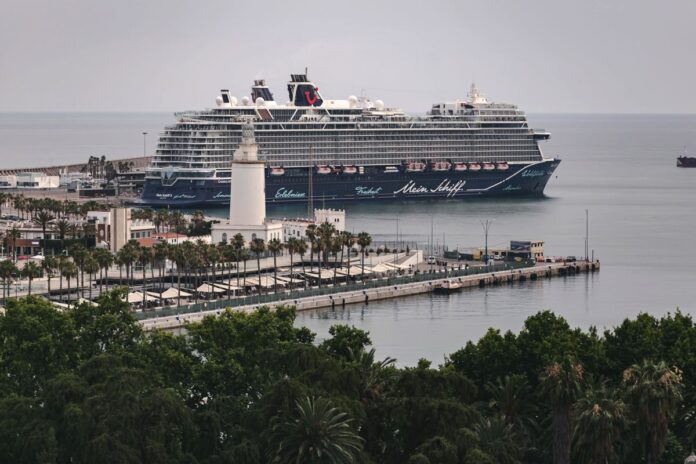 Mein Schiff Malaga cruceros