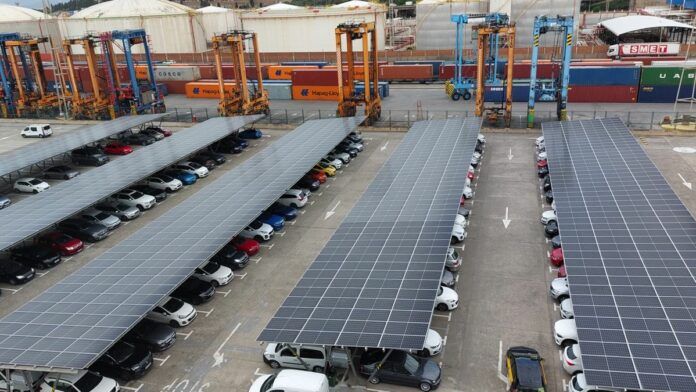 APM Terminals Barcelona placas solares