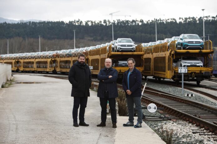 transporte tren vehiculos vw navarra