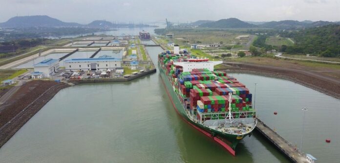 Panama canal esclusas